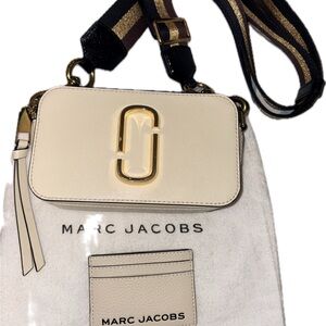 Marc Jacobs Camera Crossbody Bag With Card Wallet